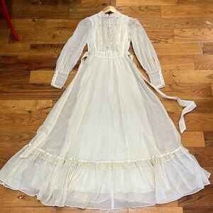 Gunne Sax Style Vintage Cream Lace Maxi Dress